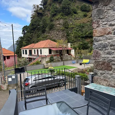 Appartement Roots Guesthouse- B